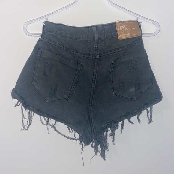 One Teaspoon Black Ripped Jean short shorts - Picture 2 of 2
